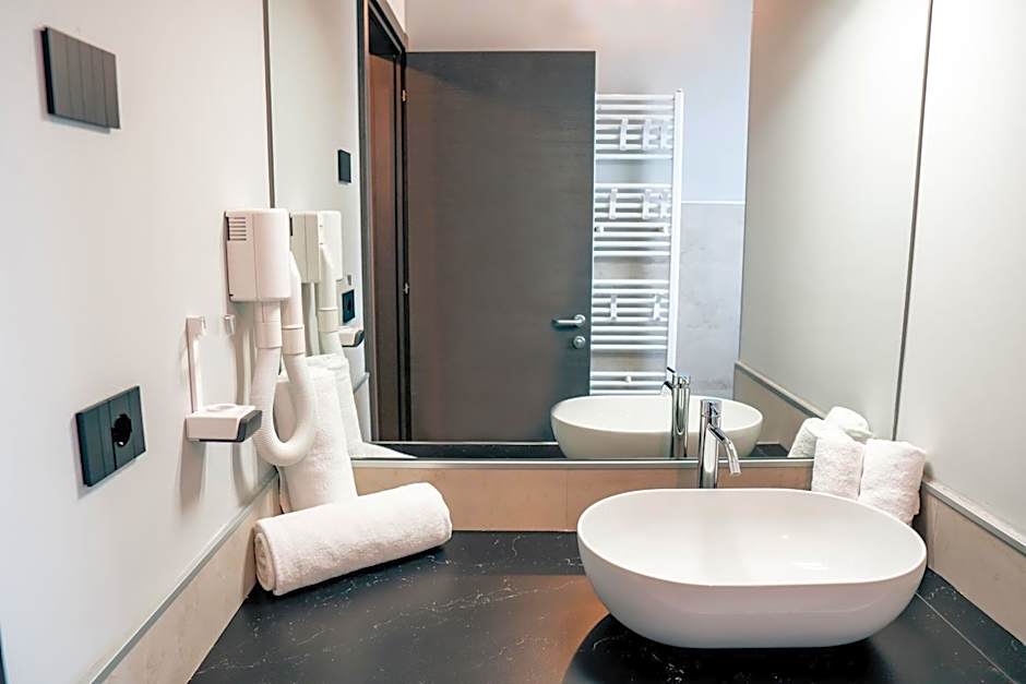 K MODERN HOTEL