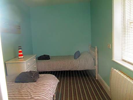 Apartment with Garden View