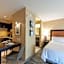 Holiday Inn Express & Suites Riverport Richmond By IHG