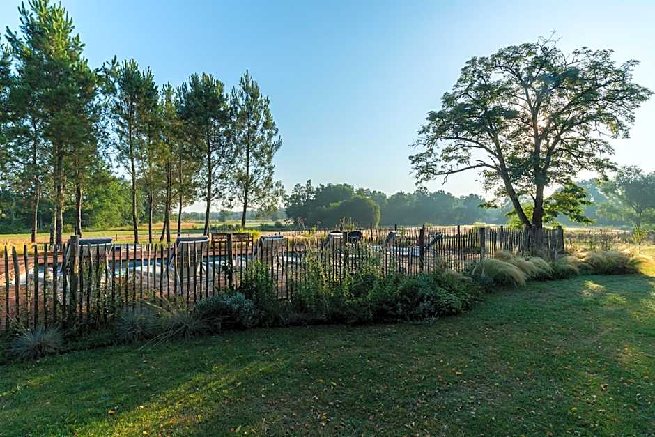 Lou Castet de Lussolle - Chambres d'hôtes