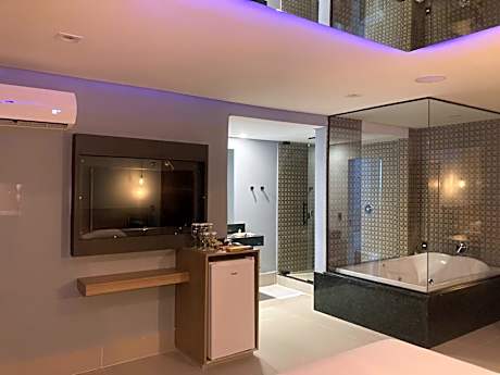 King Suite with Spa Bath