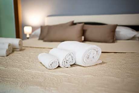 Quadruple Room with Shared Bathroom