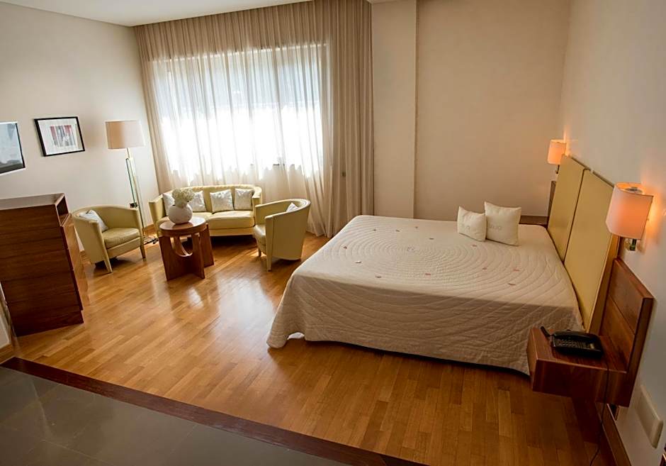 Photo 1 of 7 of Double Room