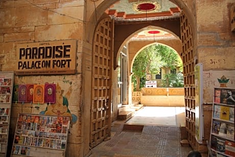 Hotel Paradise