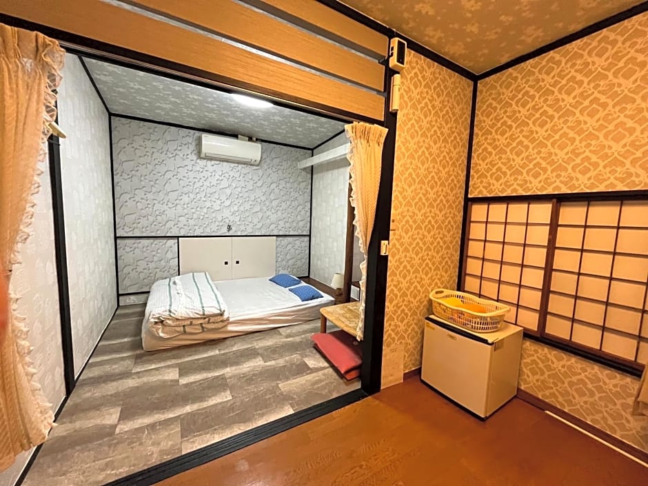 Lucky Hotel