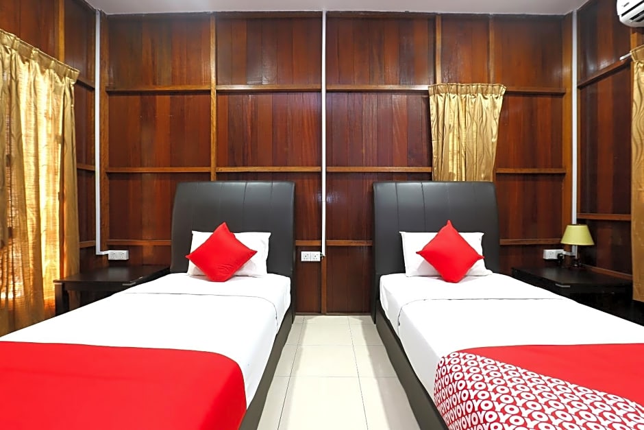 OYO 90038 Dalyla Inn Chalet