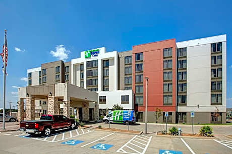 Holiday Inn Express Hotel & Suites Dallas Fort Worth Airport South by IHG