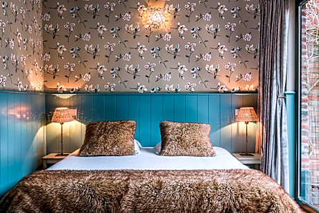 Superior Double or Twin Room with Terrace