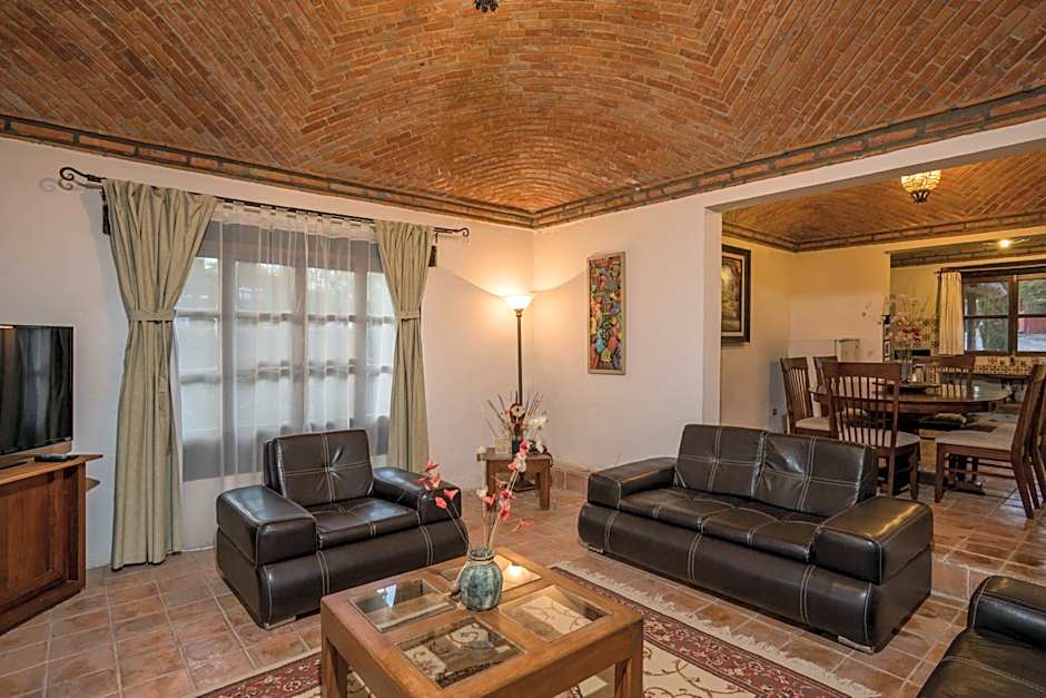 Atotonilco Hotel & Club