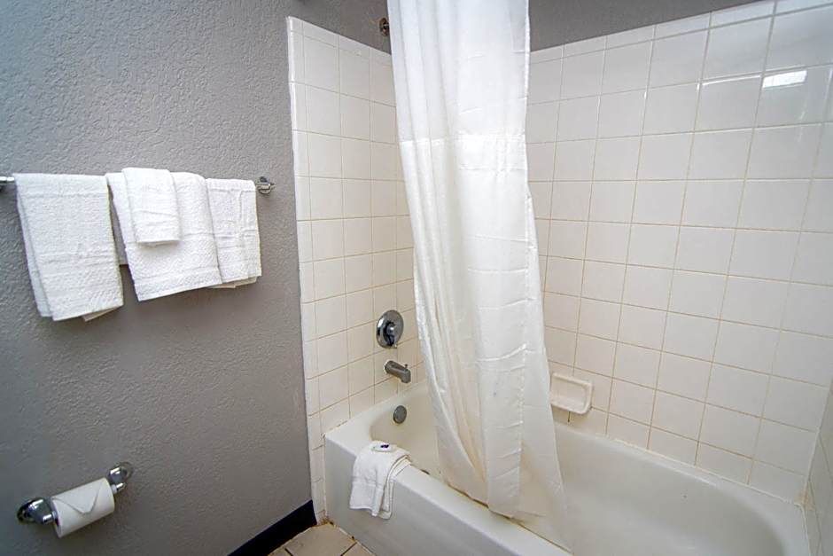 Studio 6 Extended Stay - West Palm Beach, FL