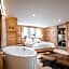 Lifestyle Rooms & Suites by Beau-Séjour