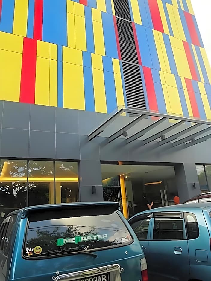 Top Hotel Manado By Gran Puri