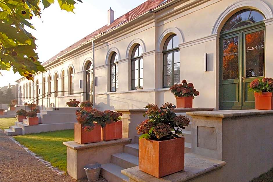 Kavaliershaus Schloß Blücher am Finckenersee