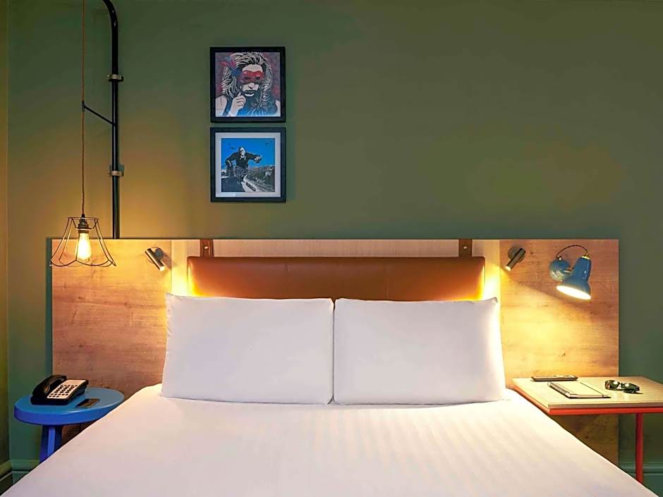 Bristol Grand Hotel By Sunday