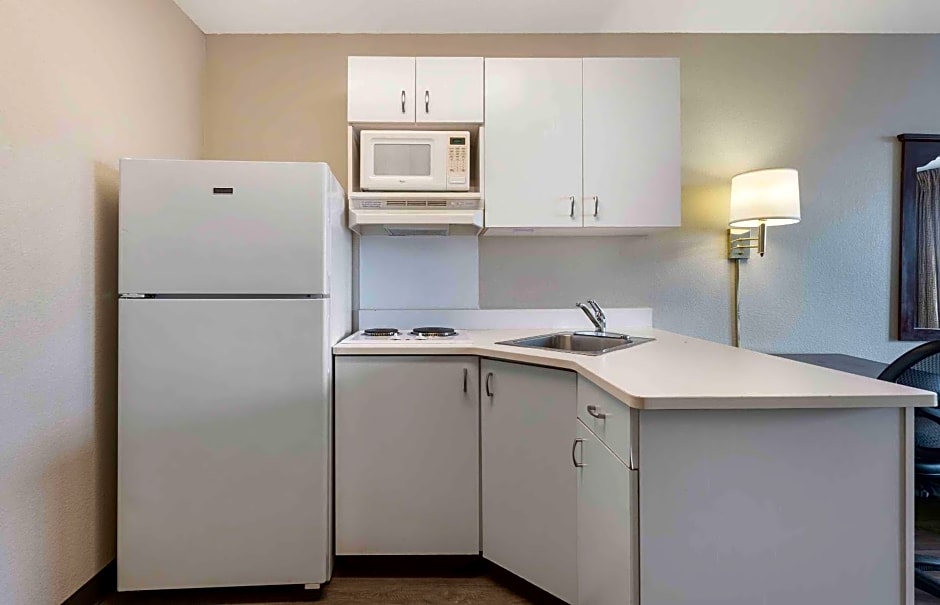 Extended Stay America Suites - Chicago - Romeoville - Bollingbrook