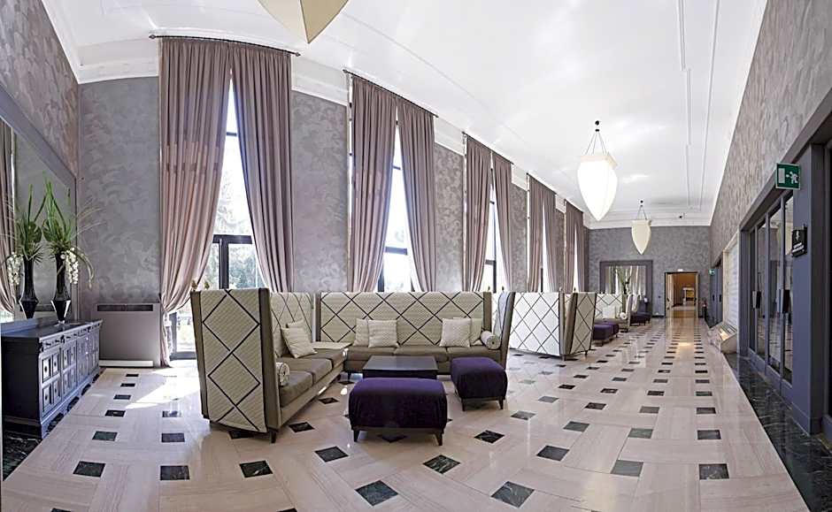 TH Roma - Carpegna Palace