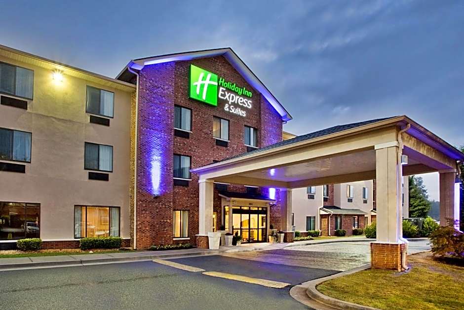 Holiday Inn Express & Suites Buford NE - Lake Lanier by IHG