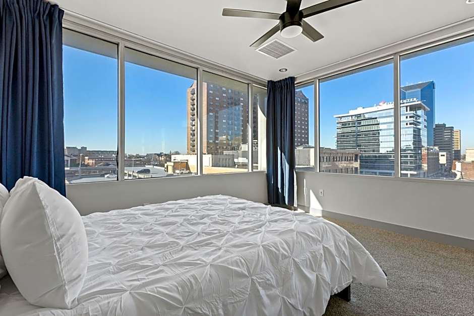 175 LEX - Walkable Downtown Lexington & Rupp Arena - Full Condos