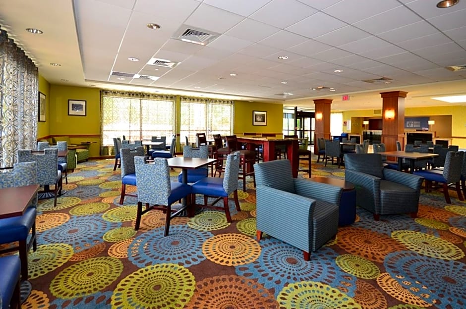 Holiday Inn Express Boston Brockton By IHG