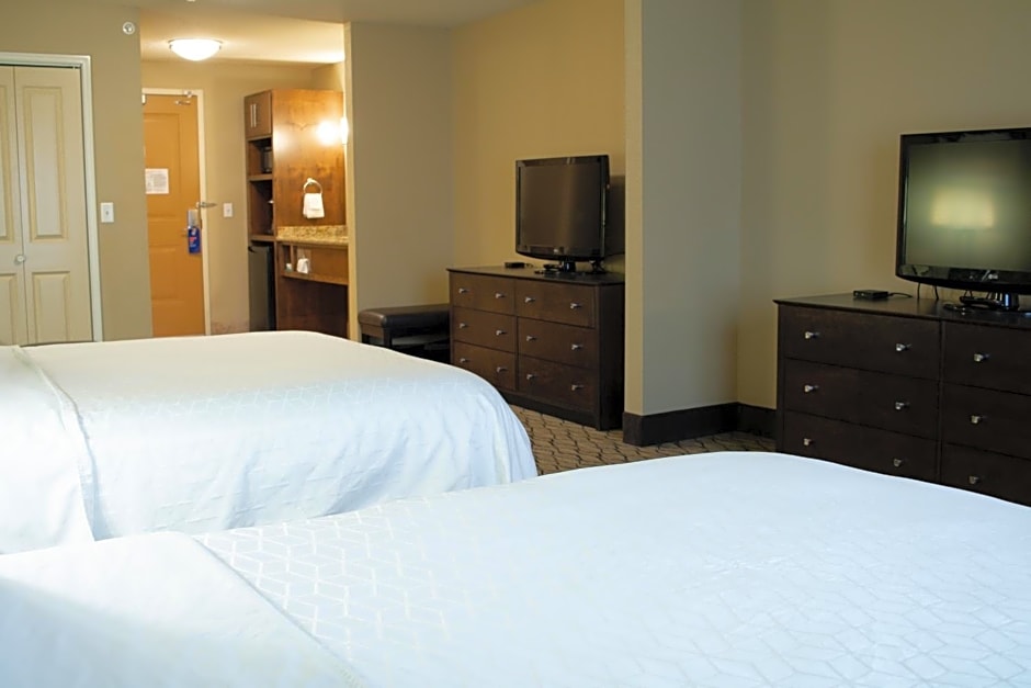 Holiday Inn Express Hotel And Suites Williston