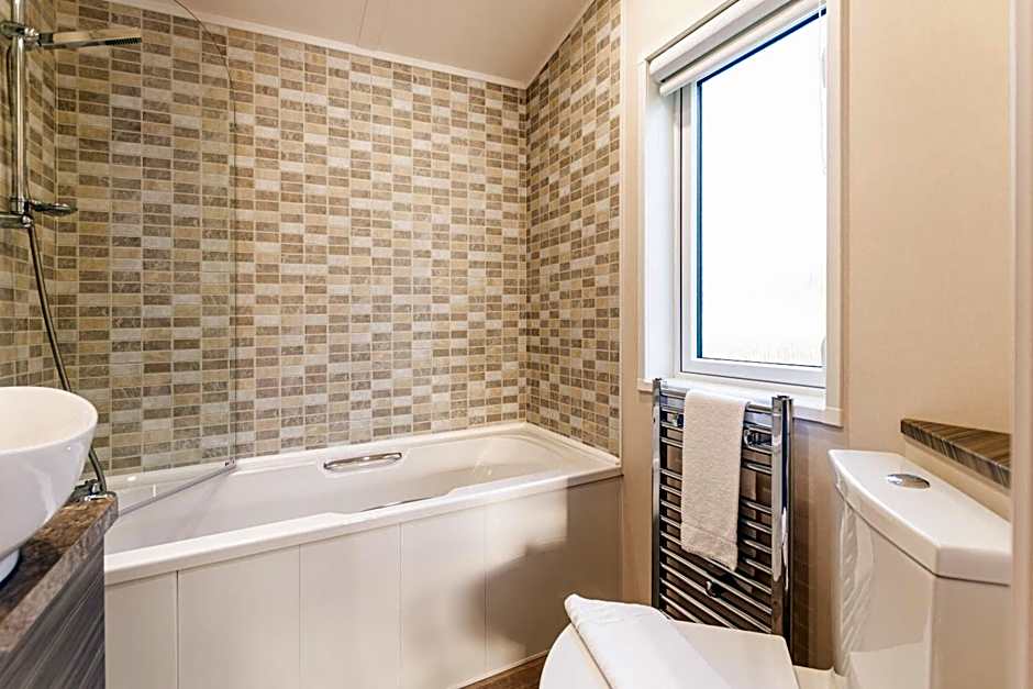 The Crucible lodge with Hot Tub