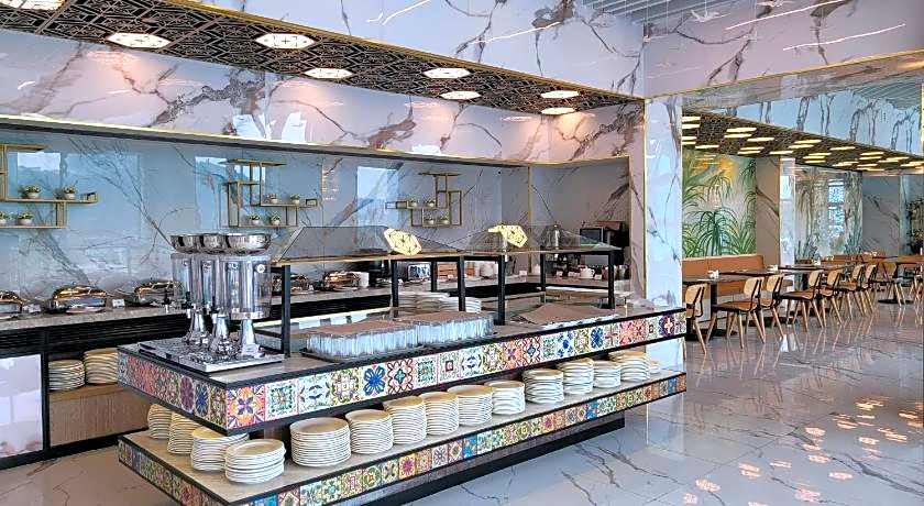 Grand Bay View Hotel & Resort