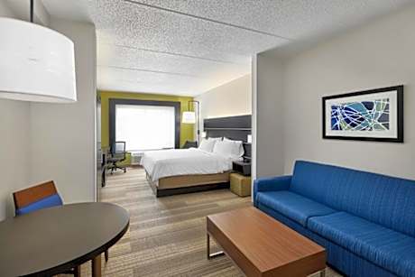 2 Queen Beds Suite Addl Living Area