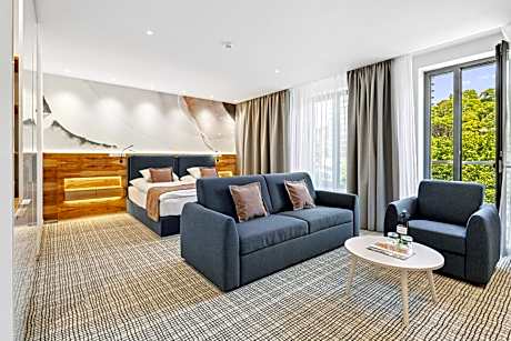 Junior Suite City View