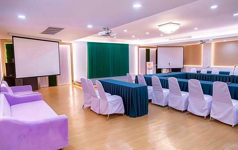 The One Hotel Surat