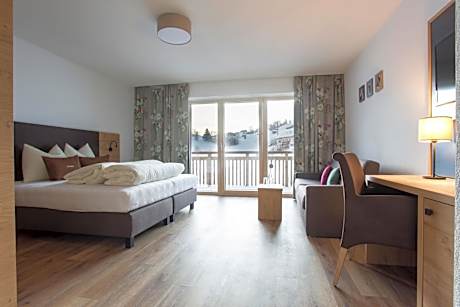 Deluxe Double Room with Balcony