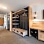 Bunk Surfers Paradise 18-35 Backpacker Hostel