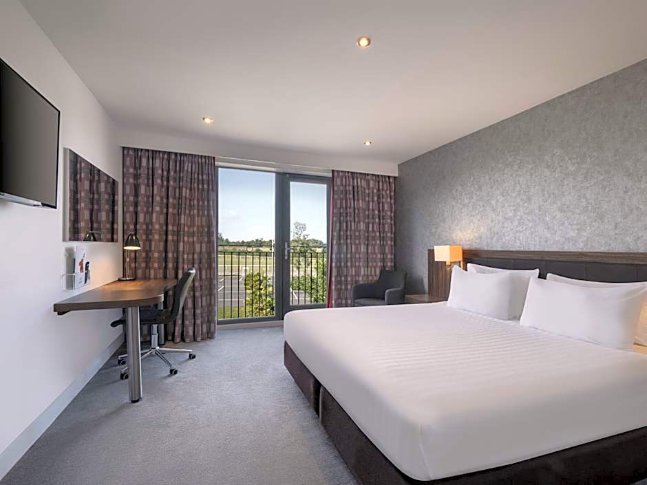 Holiday Inn Huntingdon Racecourse By IHG