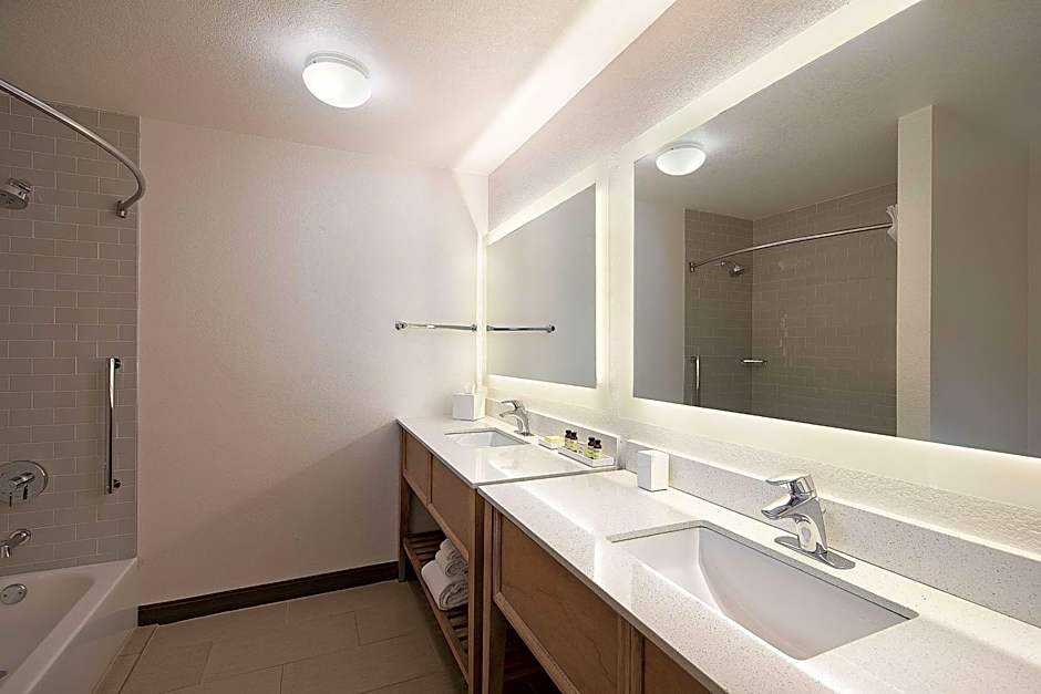 The Wayfarer San Luis Obispo, Tapestry Collection by Hilton