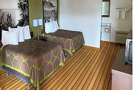 2 Queen Beds Non-Smoking