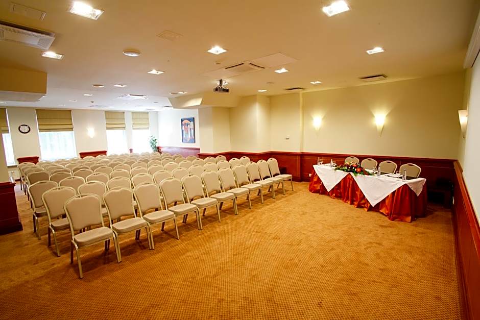 Monika Centrum Hotels