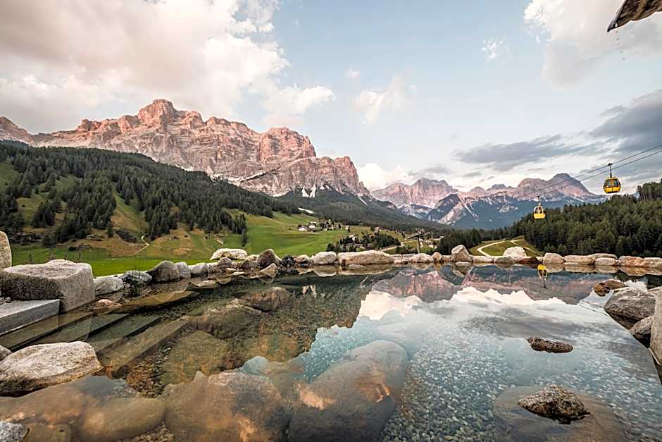 Surega - Idyllic Farmhouse