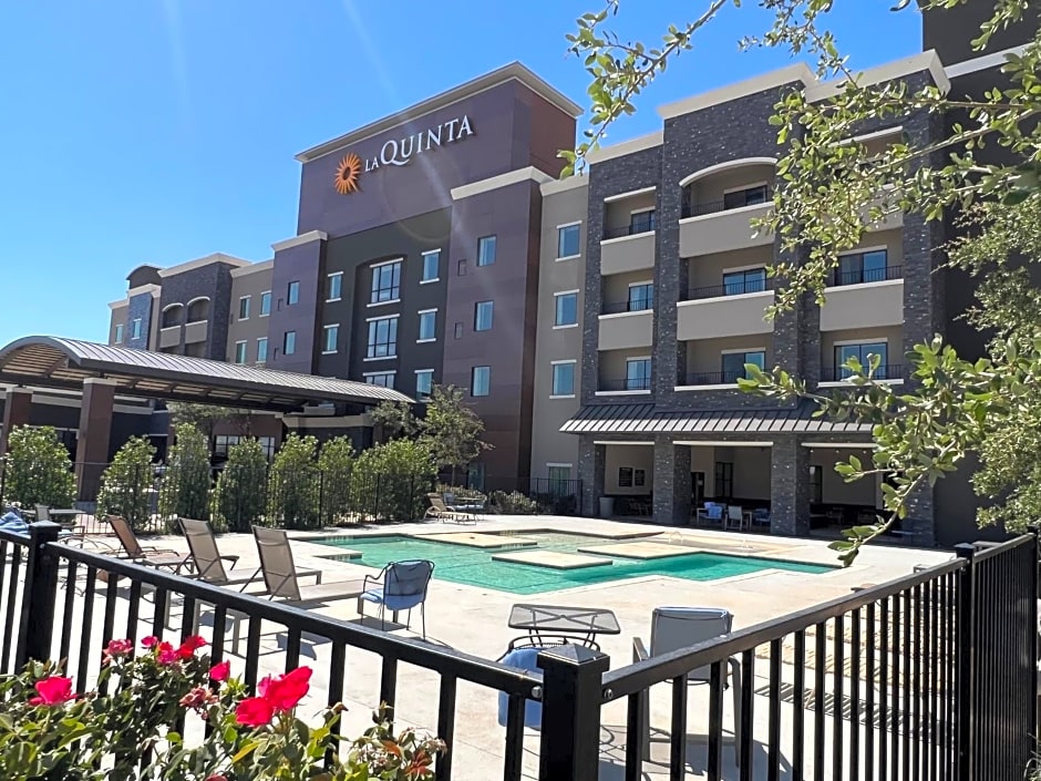 La Quinta Inn & Suites by Wyndham Lubbock Southwest