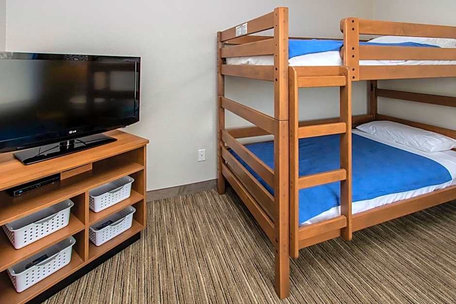 Holiday Inn Express Hotel & Suites Roseville - Galleria Area By IHG