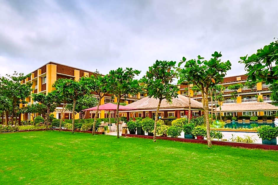 Mayfair Waves Resort