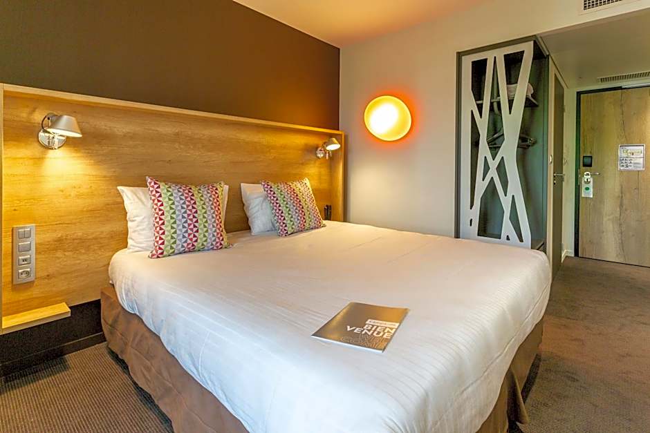 Campanile Laval Nord