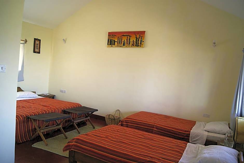 African Sunrise Lodge and Campsite