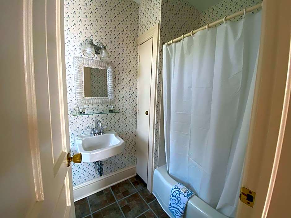 Greystone Manor Bed & Breakfast