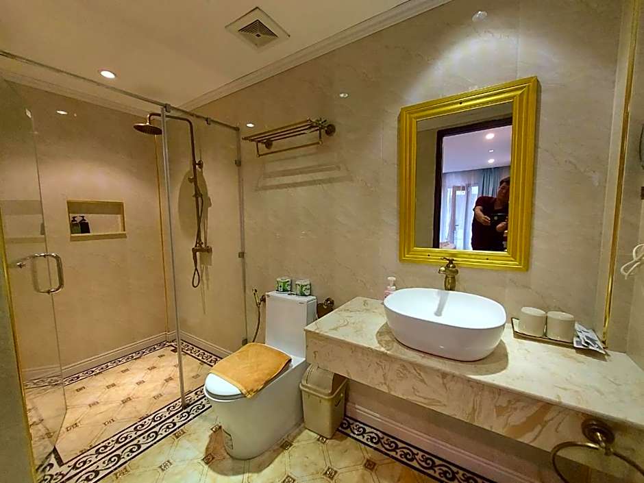 Sunrise Garden House