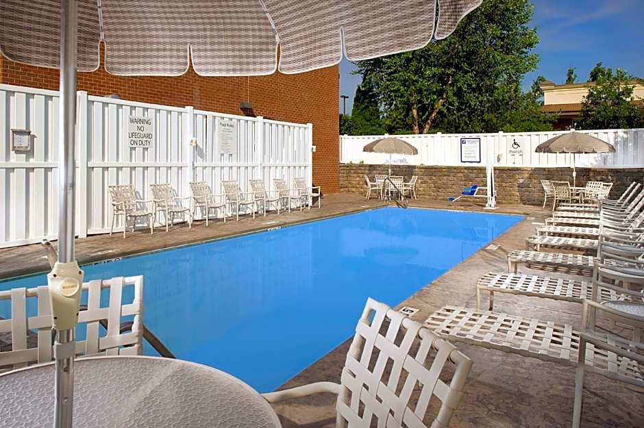 Holiday Inn Express & Suites Charlottesville - Ruckersville By IHG