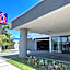 Studio 6 Suites Gardena, CA