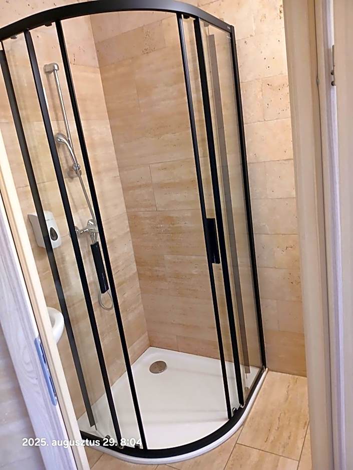 Éjjeli Bagoly Étterem és Panzió