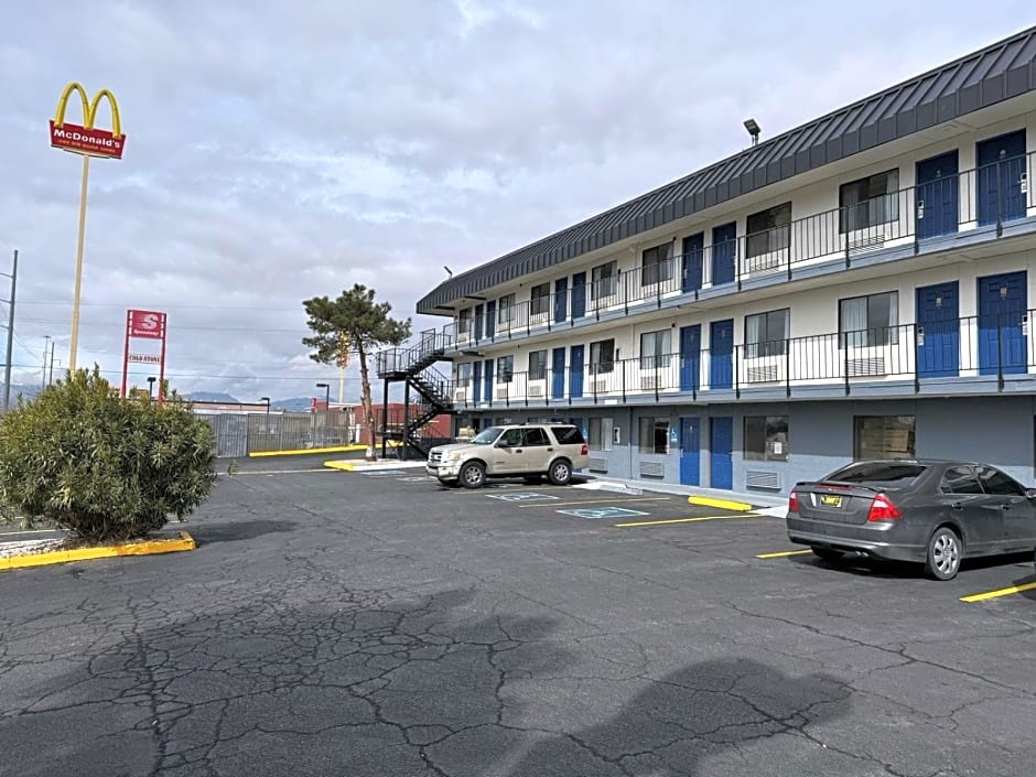 Days Inn by Wyndham El Paso Airport East