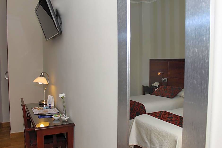 Hotel LB Lebrija by MA 22 Puntos