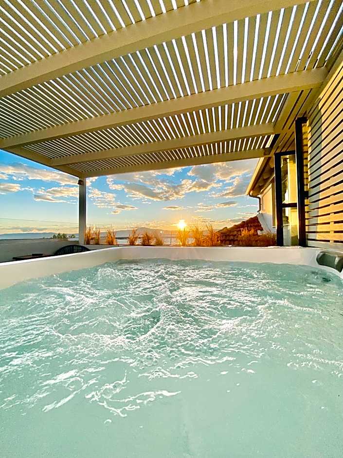 Panellinion Luxury Rooms