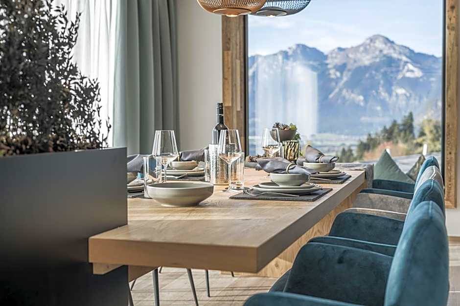 Perfect Lodgings Panorama
